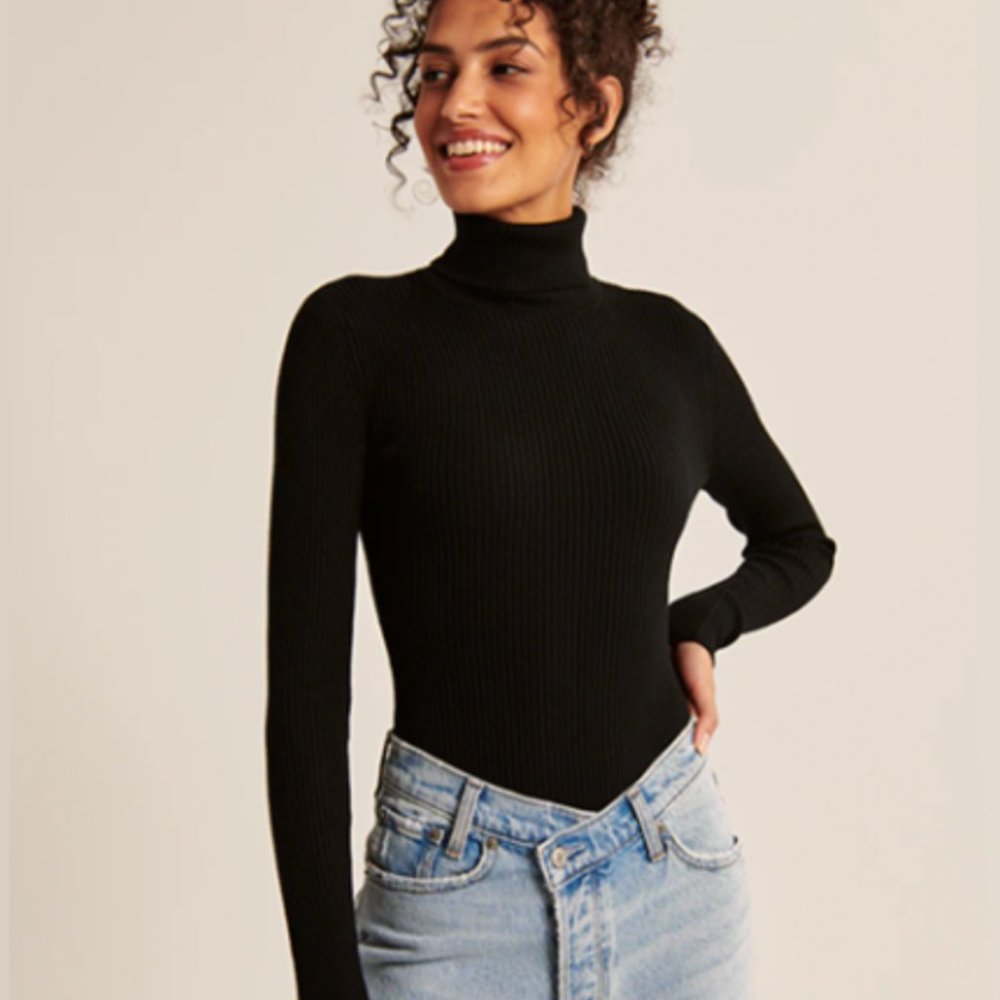 Abecrombie & Fitch Black Slim Turtleneck Sweater Bodysuit Size Small